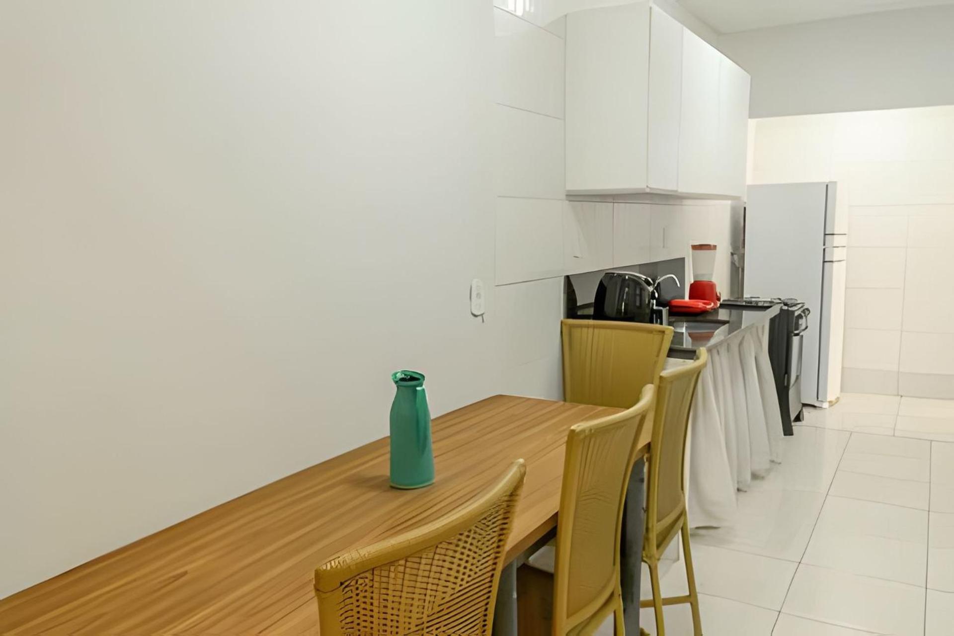 500M Praia Taperapuan; 2 Quartos; Wifi 300Mbs; Churrasqueira; Chuveirao; Estacionamento Gratuito 1 Carro. Casa de férias *