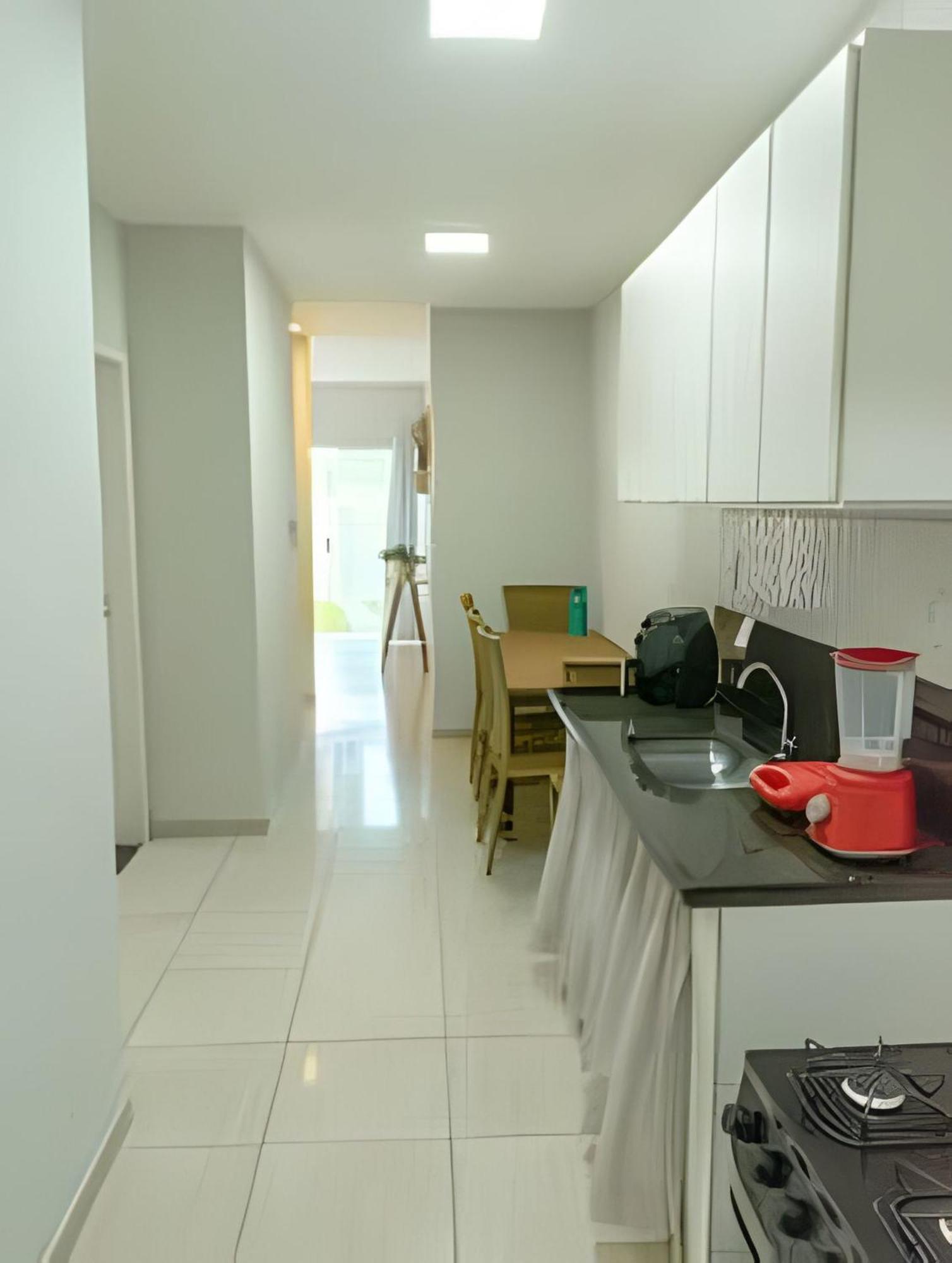 500M Praia Taperapuan; 2 Quartos; Wifi 300Mbs; Churrasqueira; Chuveirao; Estacionamento Gratuito 1 Carro. Casa de férias Porto Seguro
