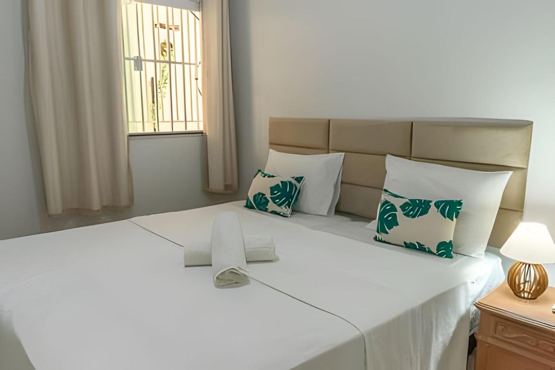 500M Praia Taperapuan; 2 Quartos; Wifi 300Mbs; Churrasqueira; Chuveirao; Estacionamento Gratuito 1 Carro. Casa de férias Porto Seguro