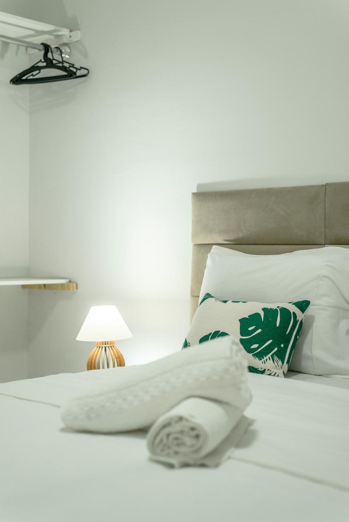 Holiday home 500M Praia Taperapuan; 2 Quartos; Wifi 300Mbs; Churrasqueira; Chuveirao; Estacionamento Gratuito 1 Carro. *
