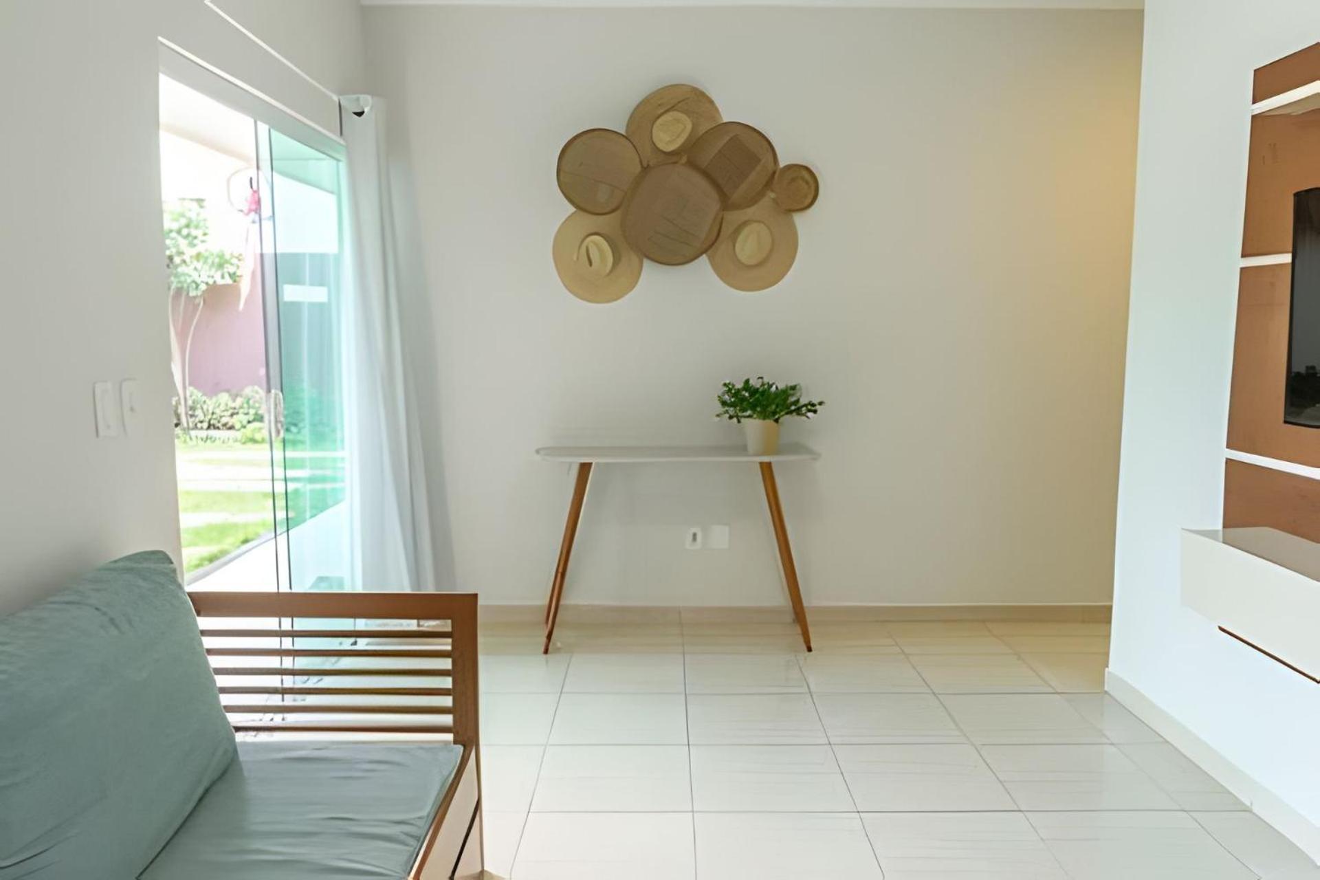 500M Praia Taperapuan; 2 Quartos; Wifi 300Mbs; Churrasqueira; Chuveirao; Estacionamento Gratuito 1 Carro. Holiday home